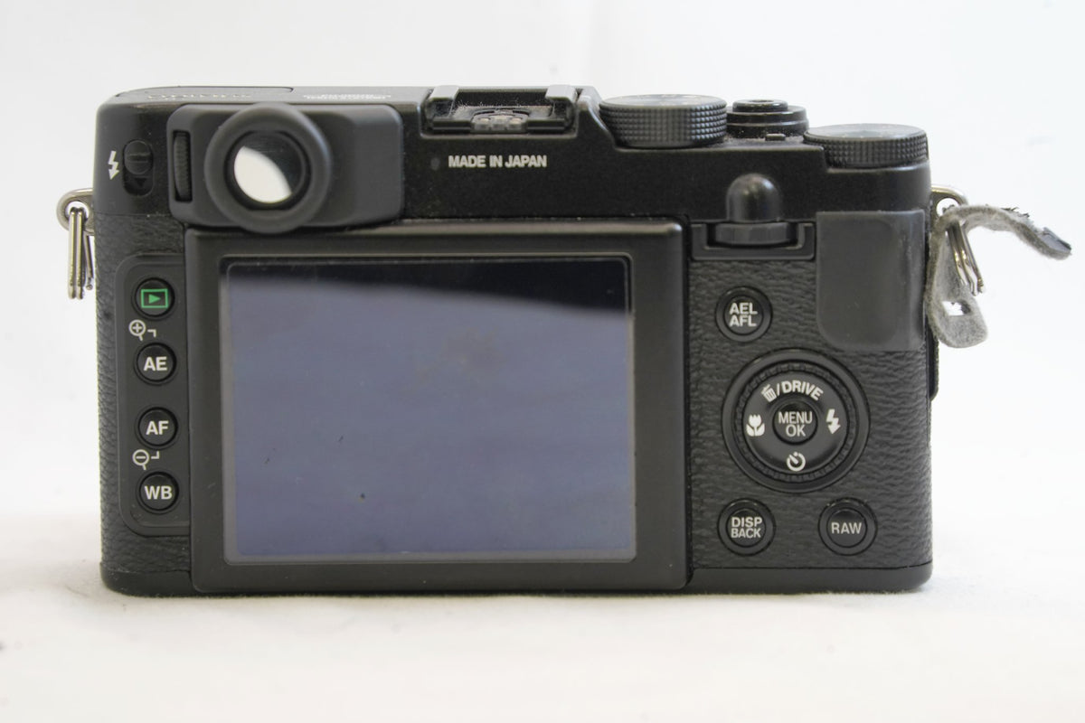 FUJIFILM X10 ブラック #4217