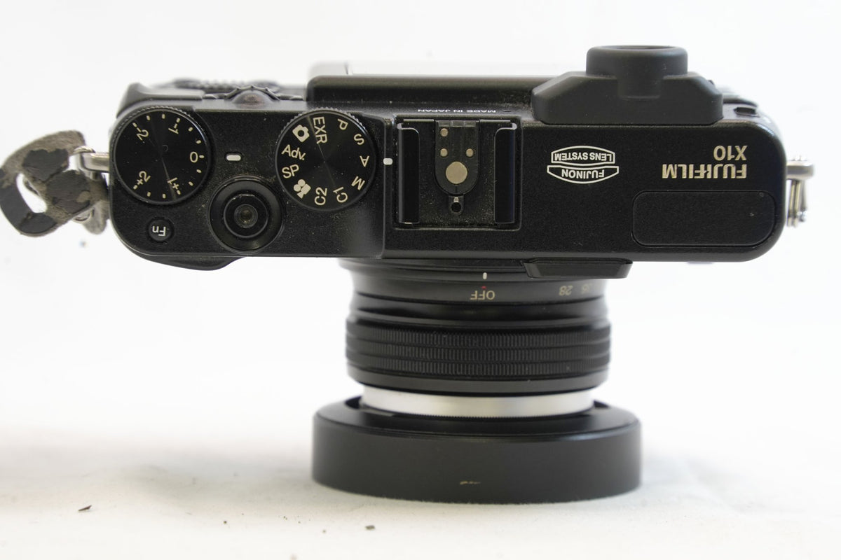 FUJIFILM X10 ブラック #4217