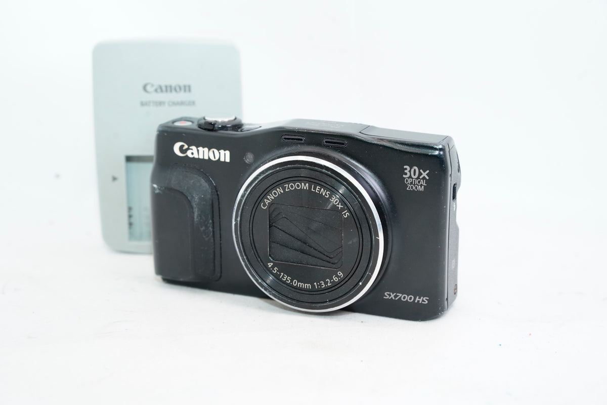 Canon PowerShot SX700 HS ブラック（付属：充電器、バッテリー）