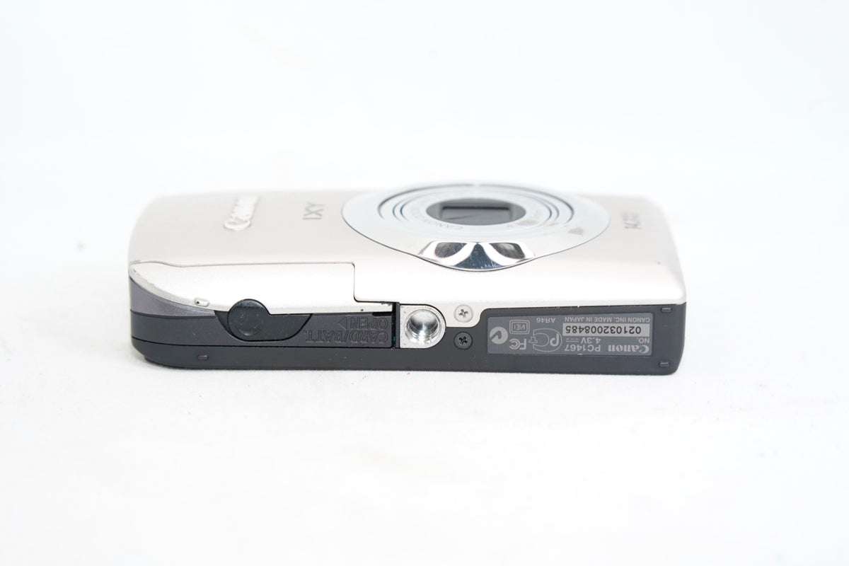 Canon IXY 10S シルバー (021032008485)（付属：バッテリー）
