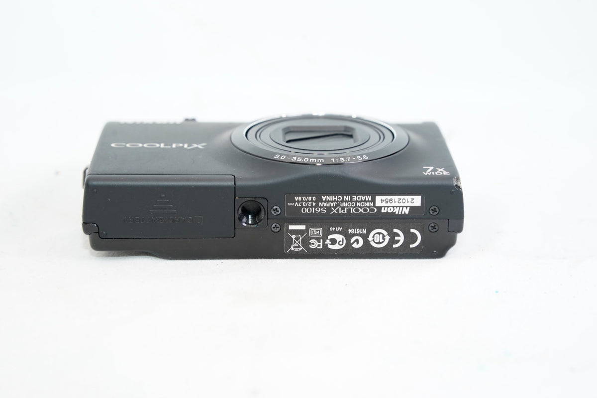 Nikon COOLPIX S6100 ブラック（付属：箱、バッテリー）