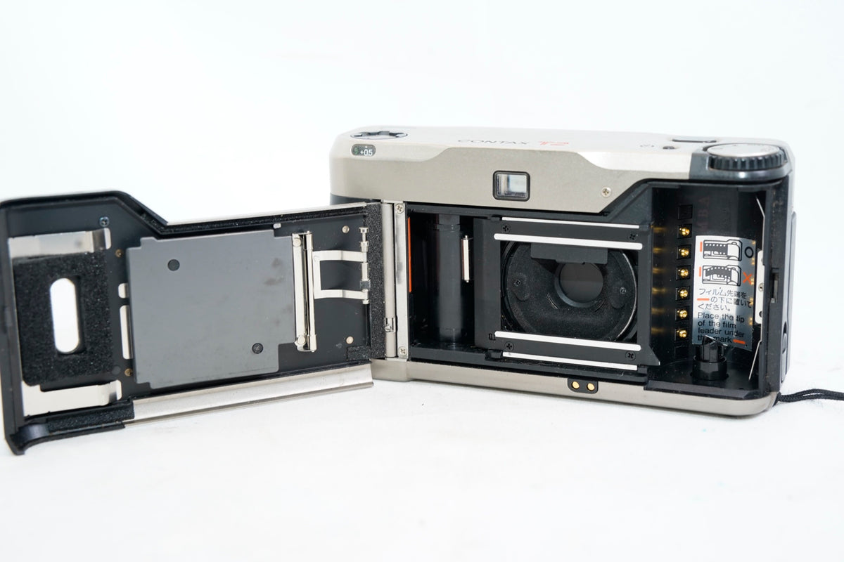 CONTAX T2 チタンシルバー