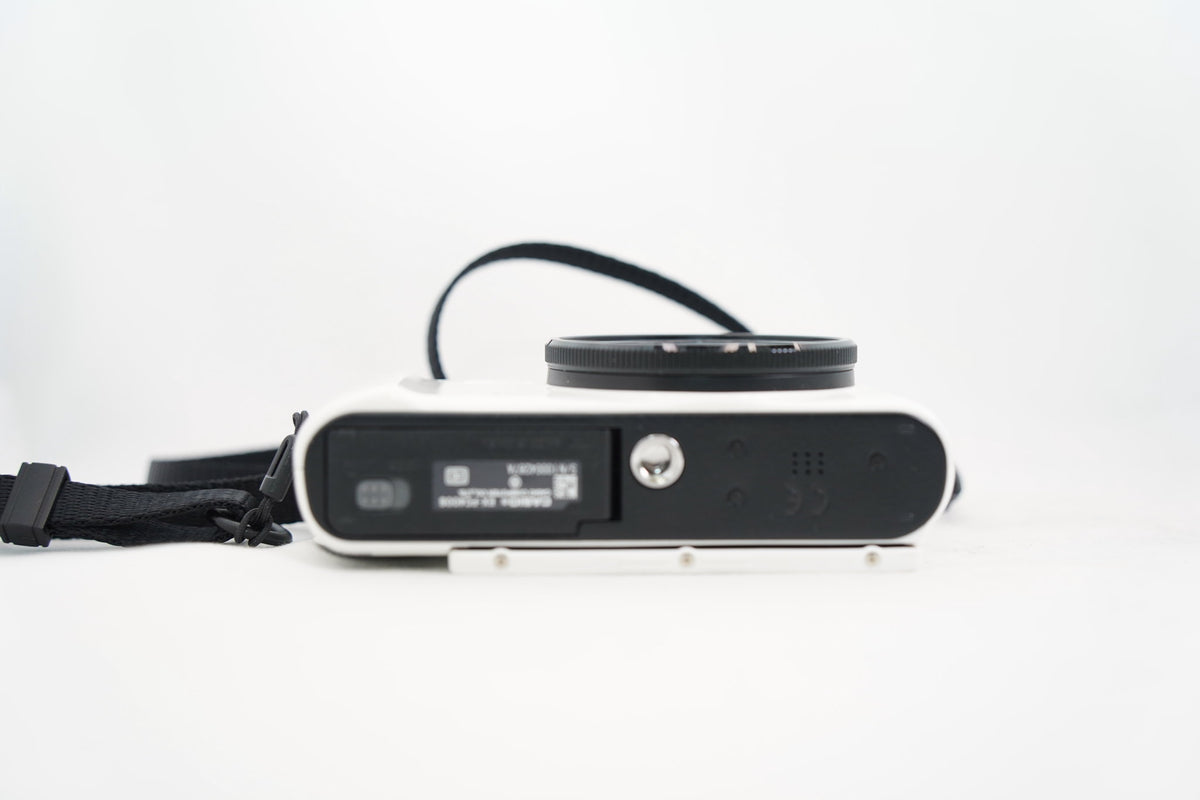 CASIO EXILIM EX-FC400S ホワイト