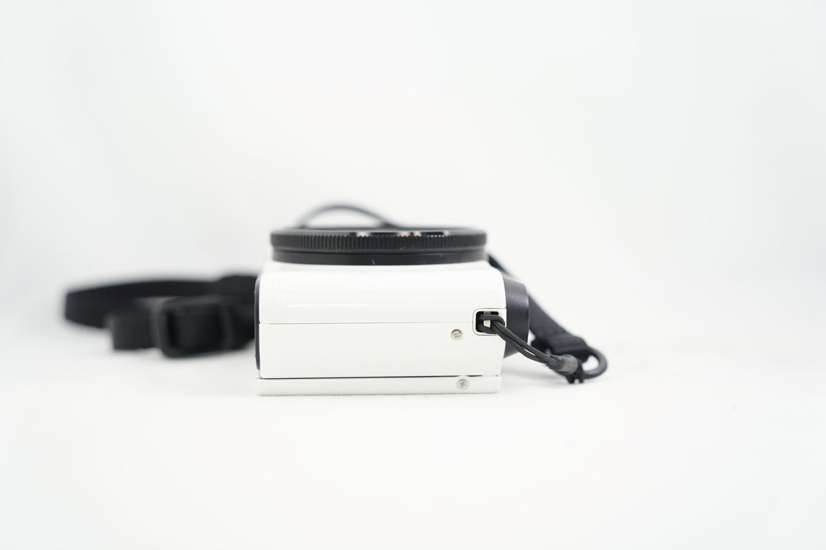 CASIO EXILIM EX-FC400S ホワイト