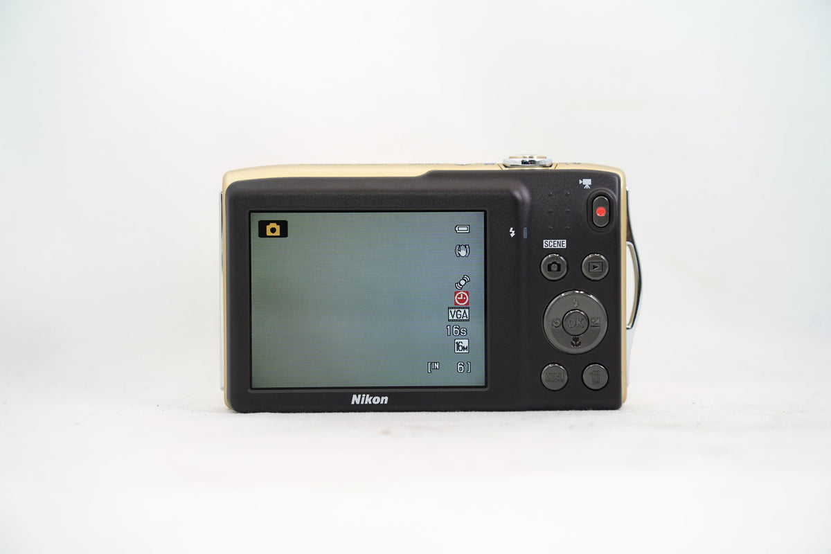 Nikon COOLPIX S3300 ゴールド