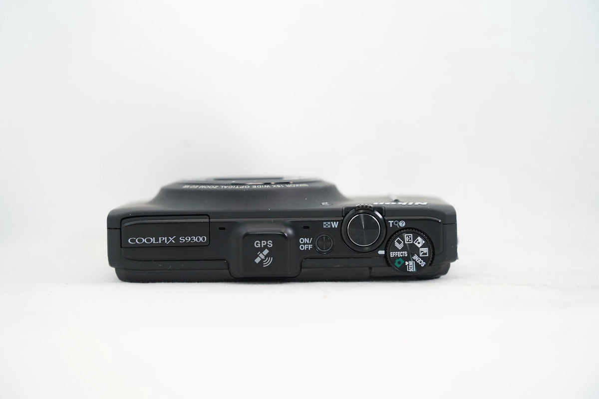 Nikon COOLPIX S9300 ノーブルブラック