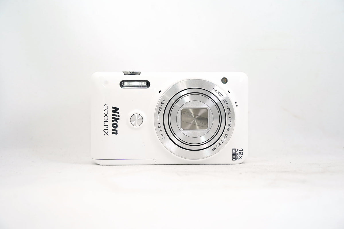 Nikon COOLPIX S6900 ホワイト