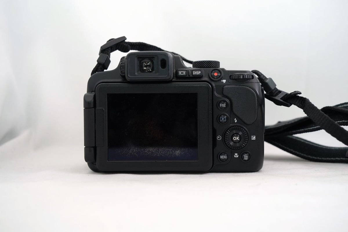 NIKON COOLPIX B700