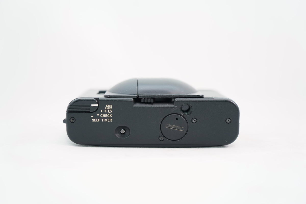 OLYMPUS XA