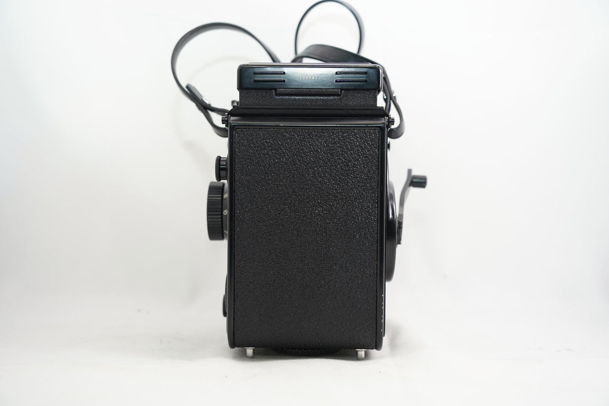 YASHICA MAT 124G