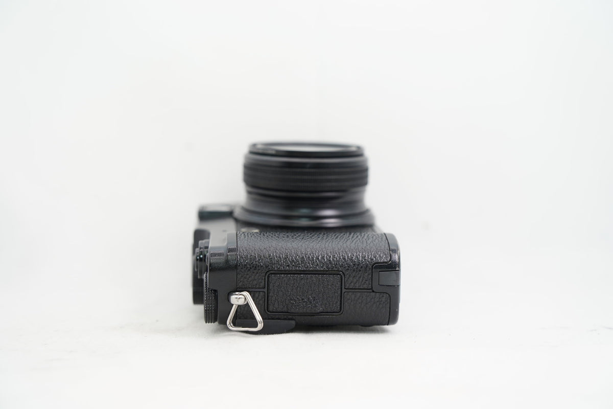 FUJIFILM X10 ブラック