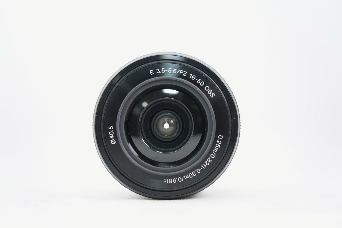 SONY α ZV-E10 / E PZ 16-50mm F3.5-5.6 OSS（付属：バッテリー）