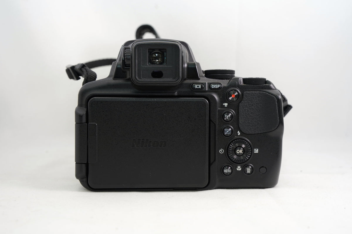 NIKON COOLPIX P900