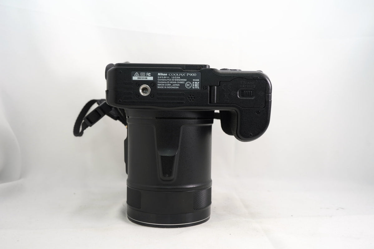 NIKON COOLPIX P900