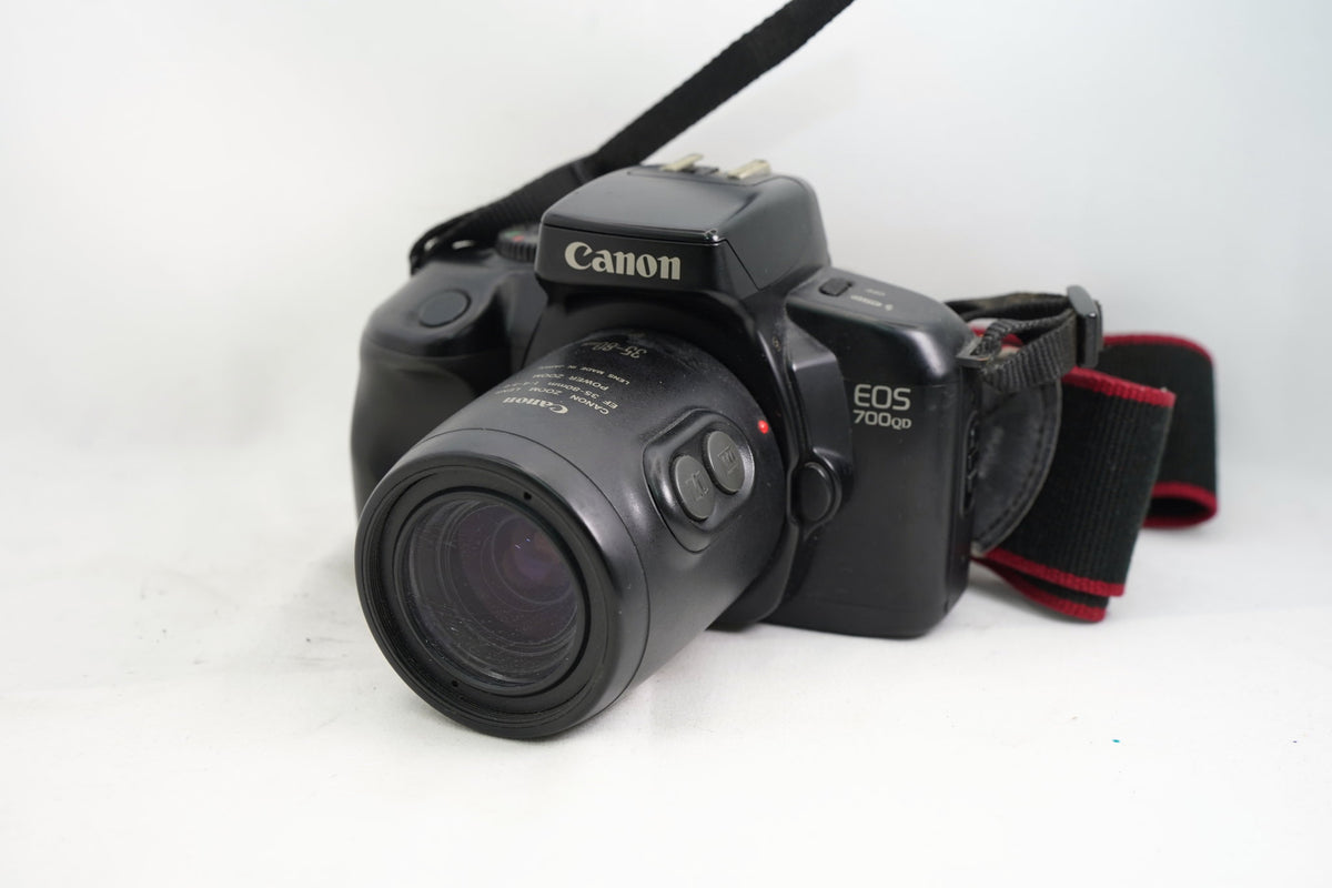 CANON EOS 700QD