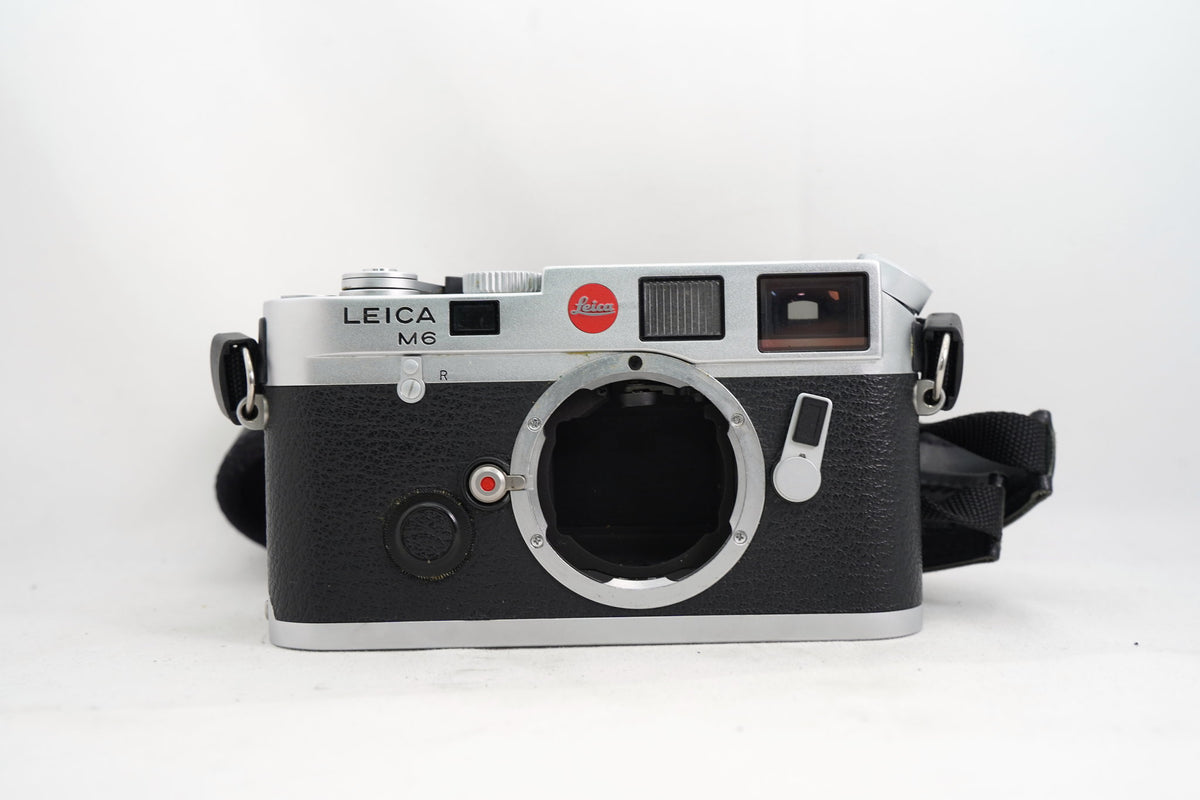 LEICA M6