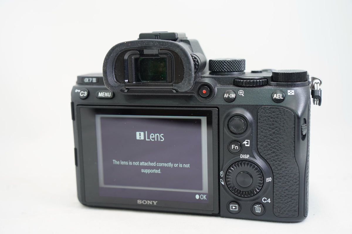 SONY α7 III