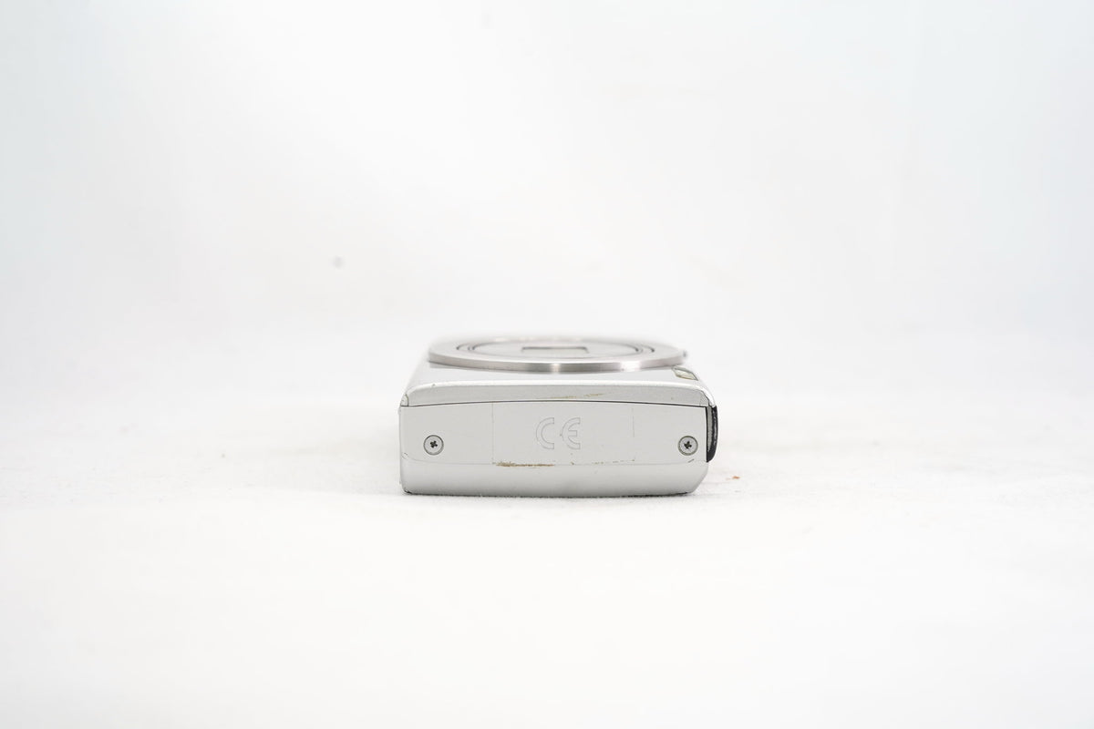 CANON IXY 180