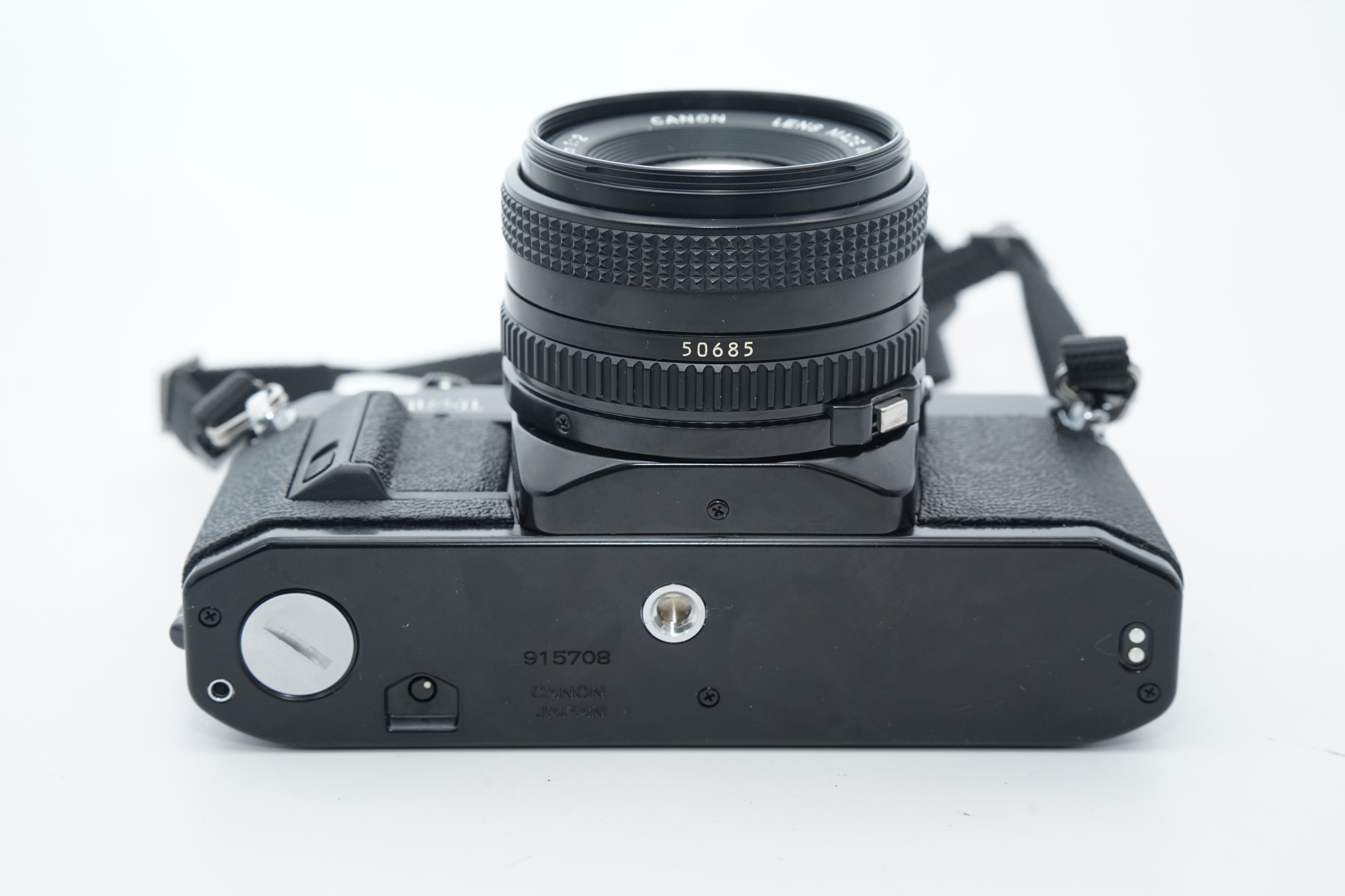CANON AV-1 / FD 50mm F2 / Toshiba qcc-2500