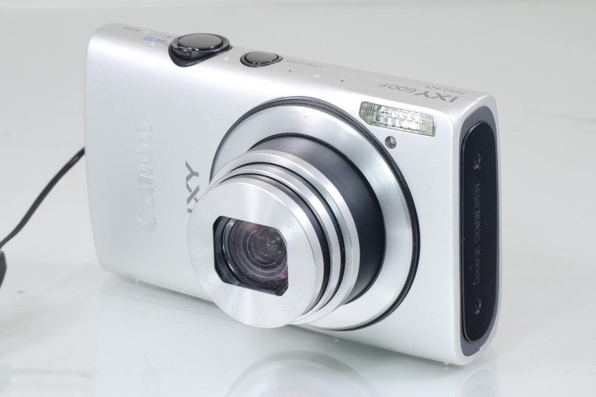 CANON IXY 600F シルバー  バッテリー 付き