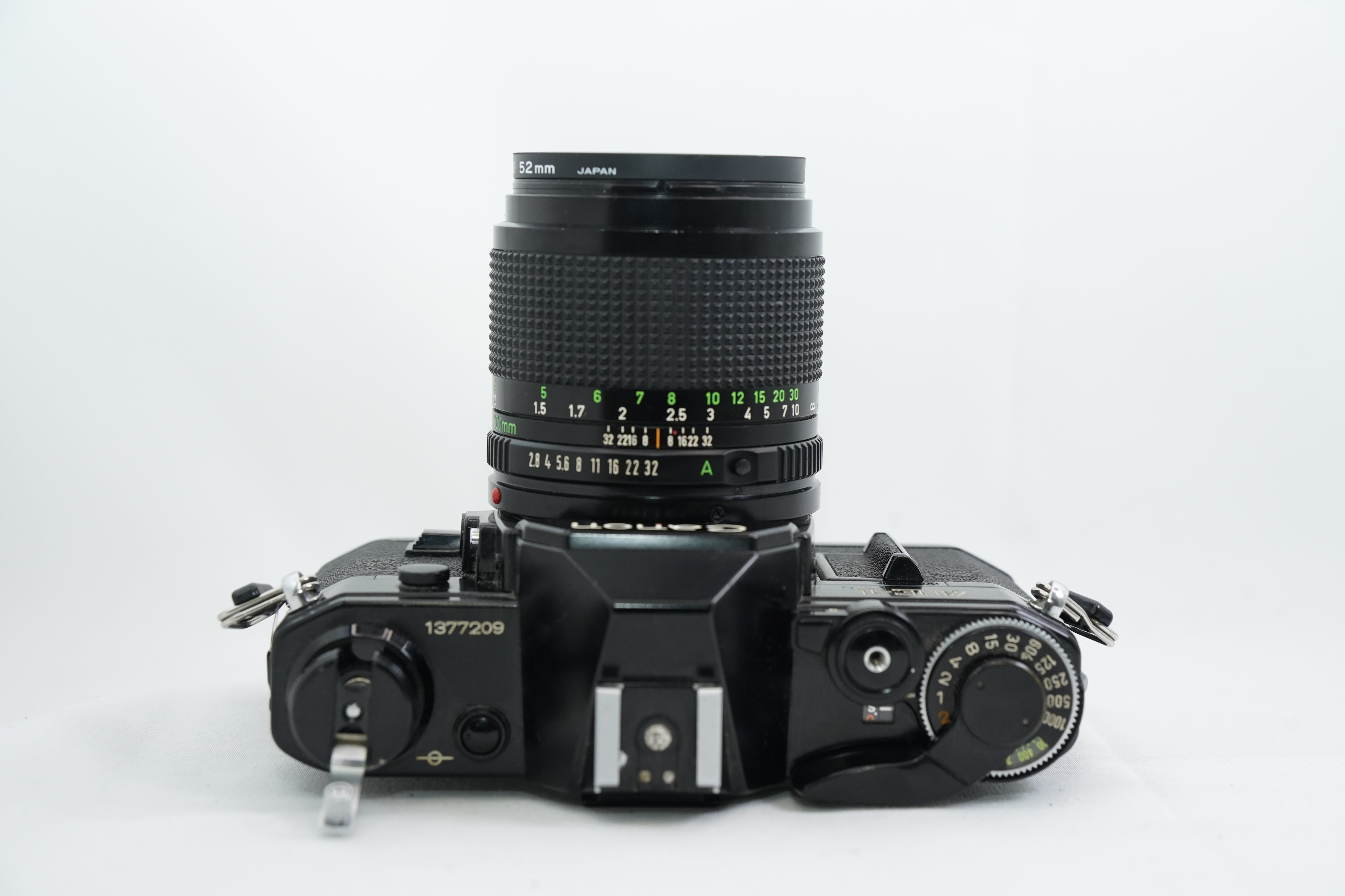 Canon AE-1 / D 100mm F2.8