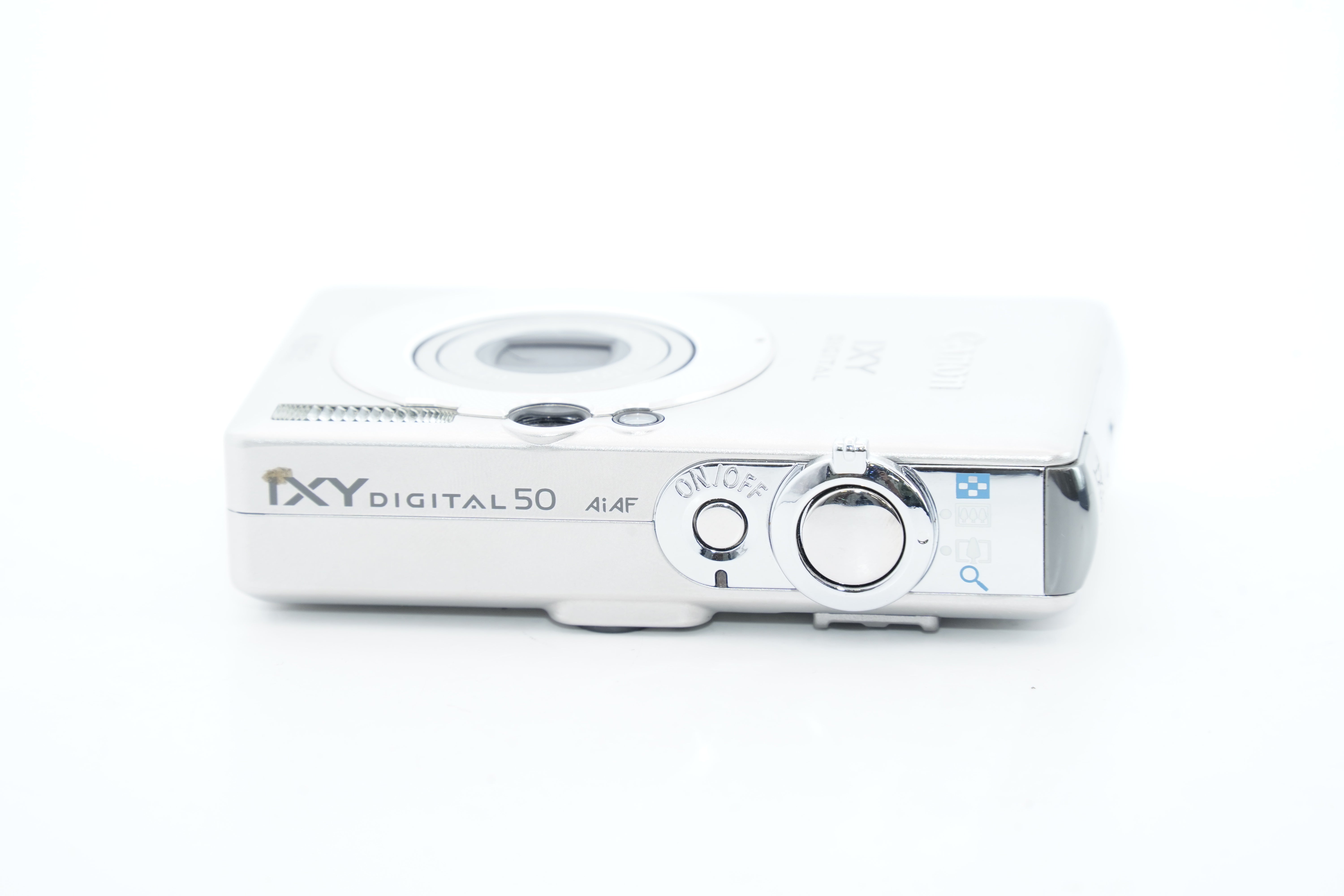Canon IXY DIGITAL 50 シルバー バッテリー・充電器付属