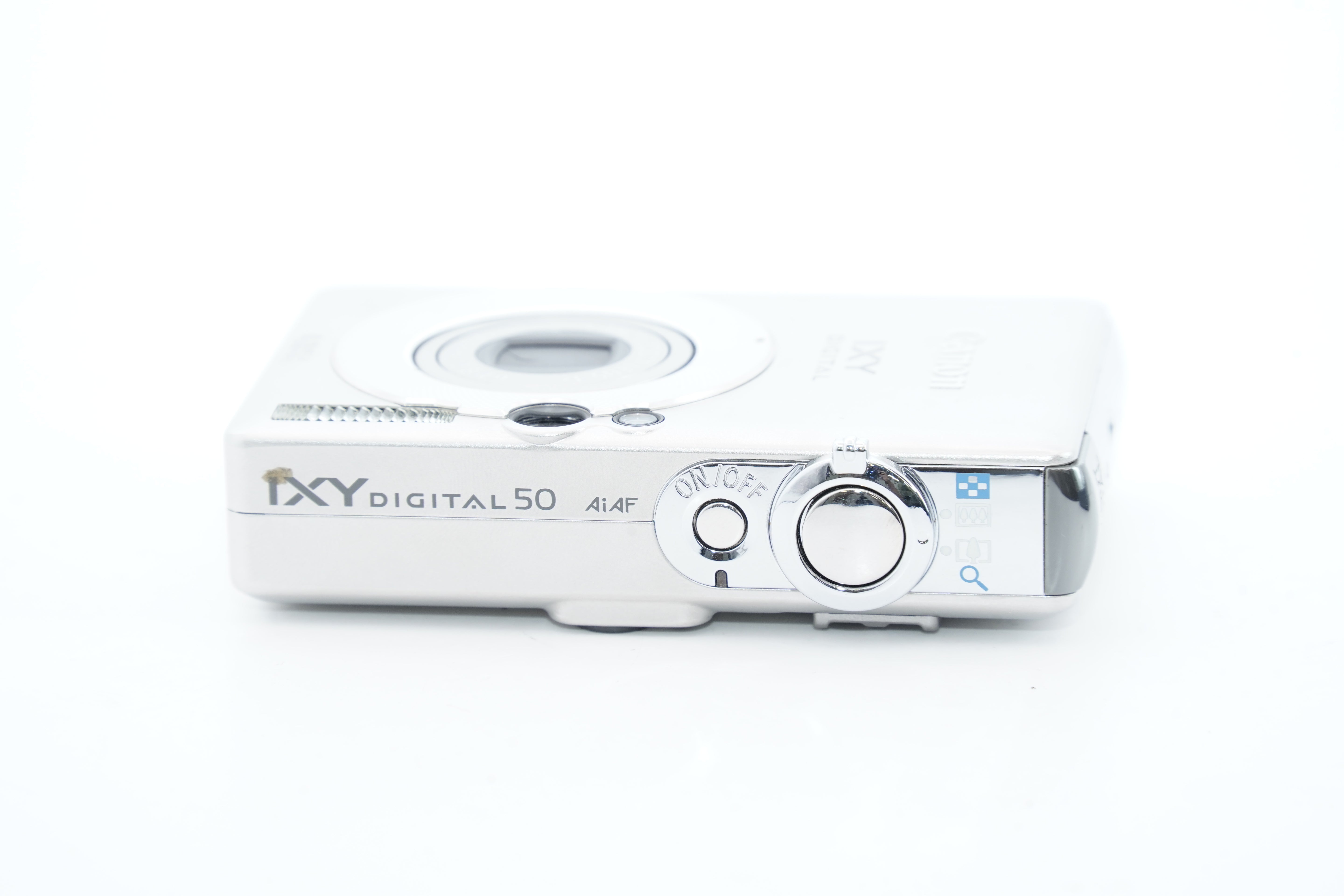 Canon IXY DIGITAL 50 シルバー バッテリー・充電器付属