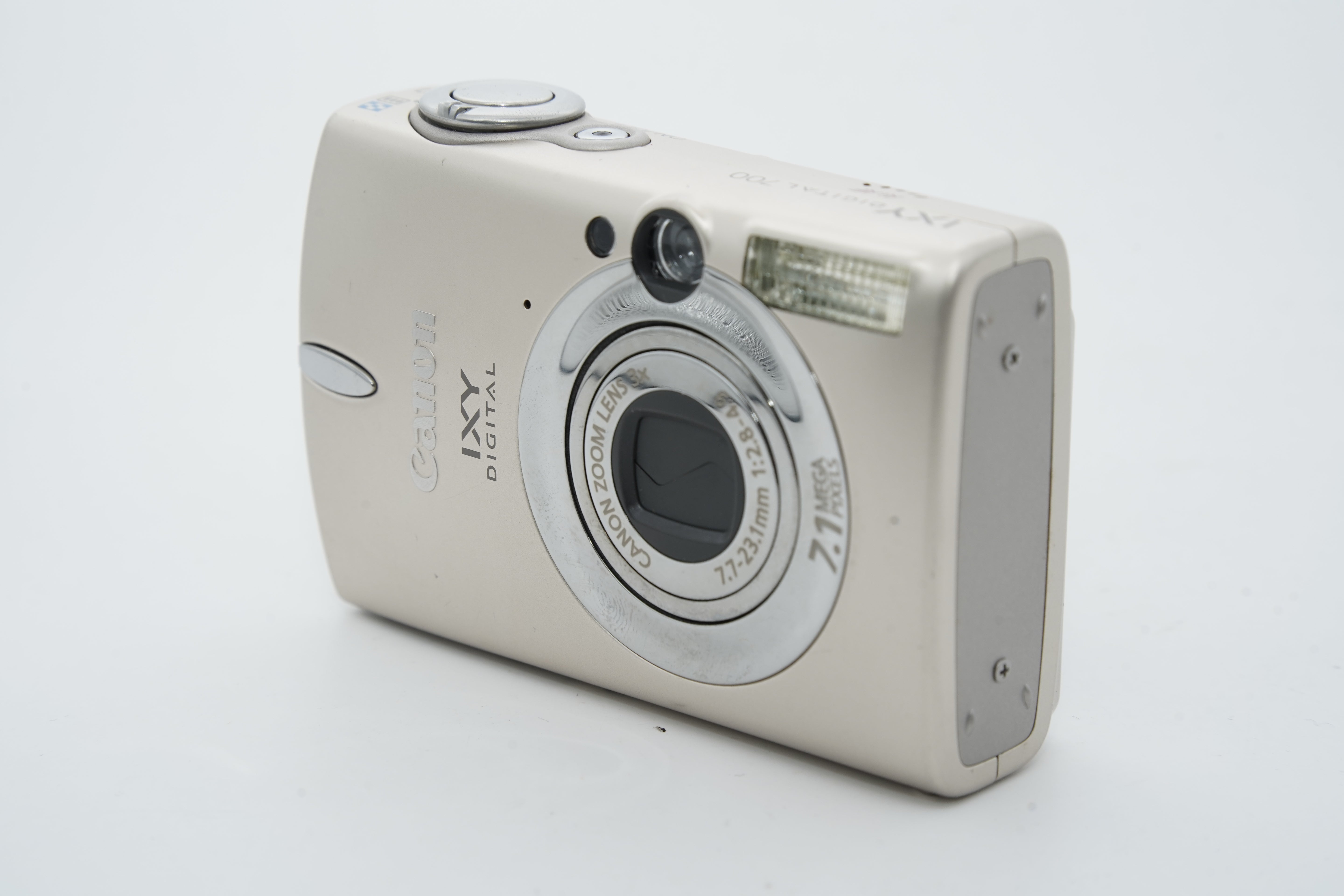 Canon IXY DIGITAL 700 ベージュ 充電器 バッテリー付属