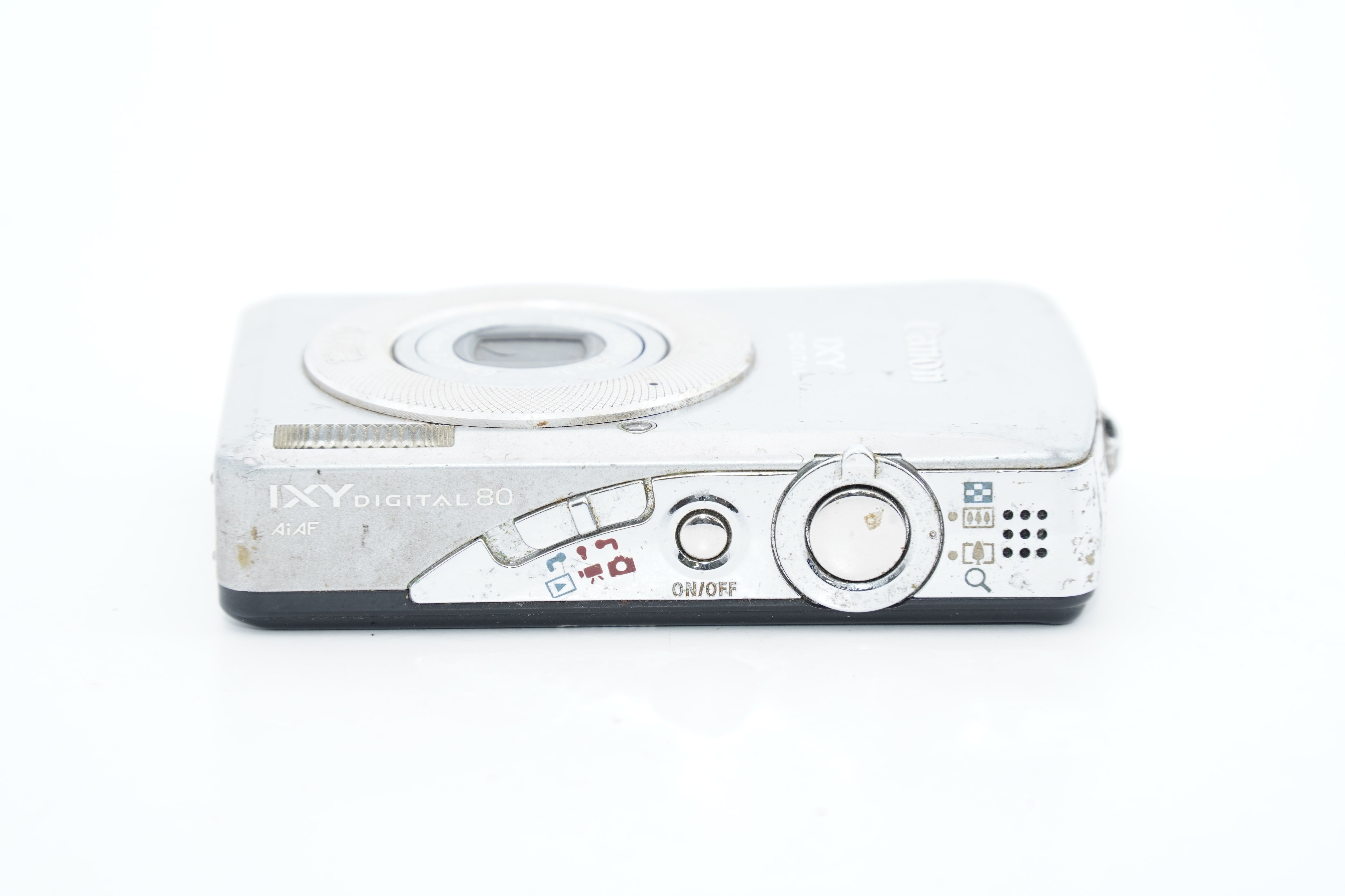 Canon IXY DIGITAL 80 シルバー バッテリー・充電器付属