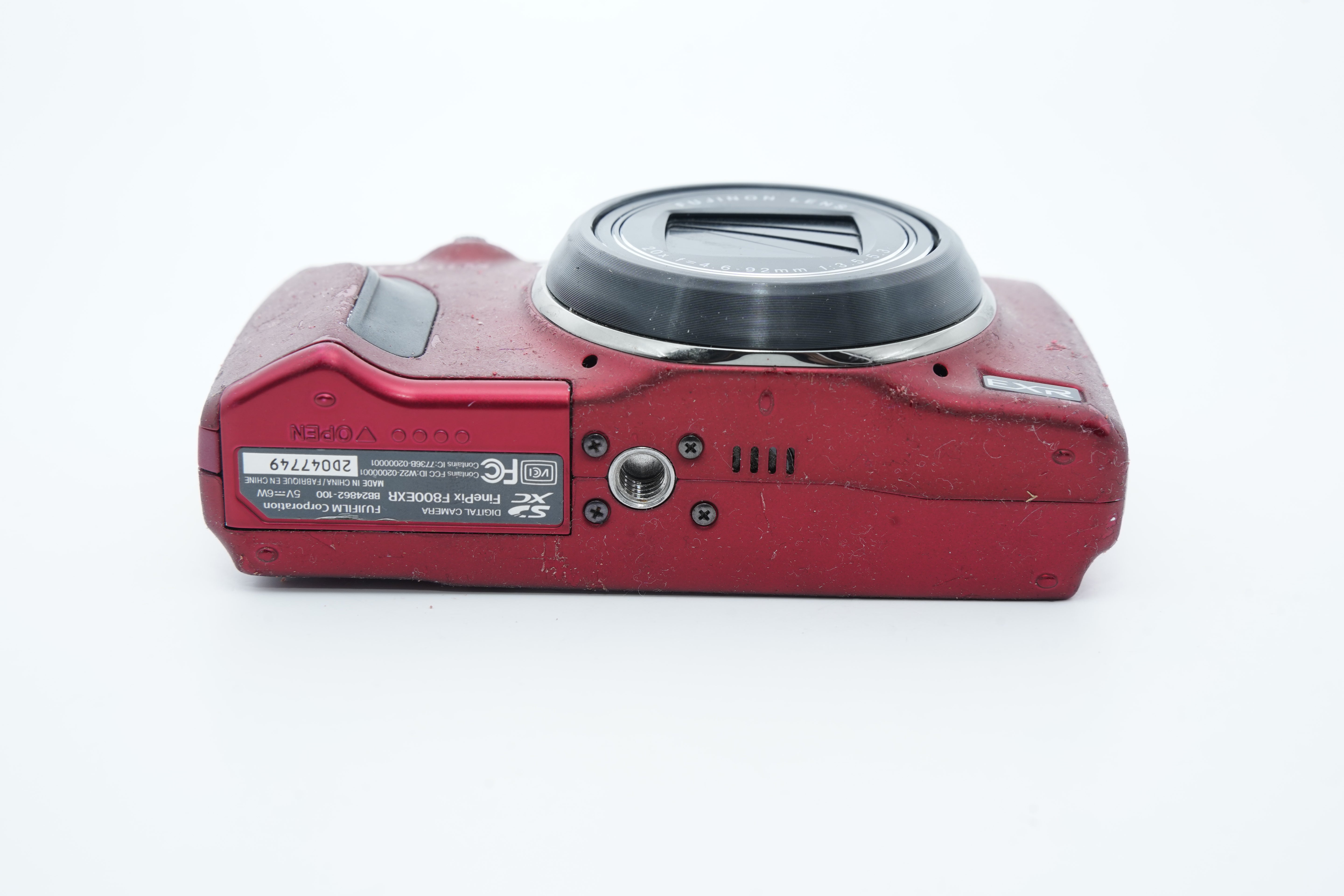 FUJIFILM FINEPIX F800 EXR ﾚｯﾄﾞバッテリー・充電器・箱付属