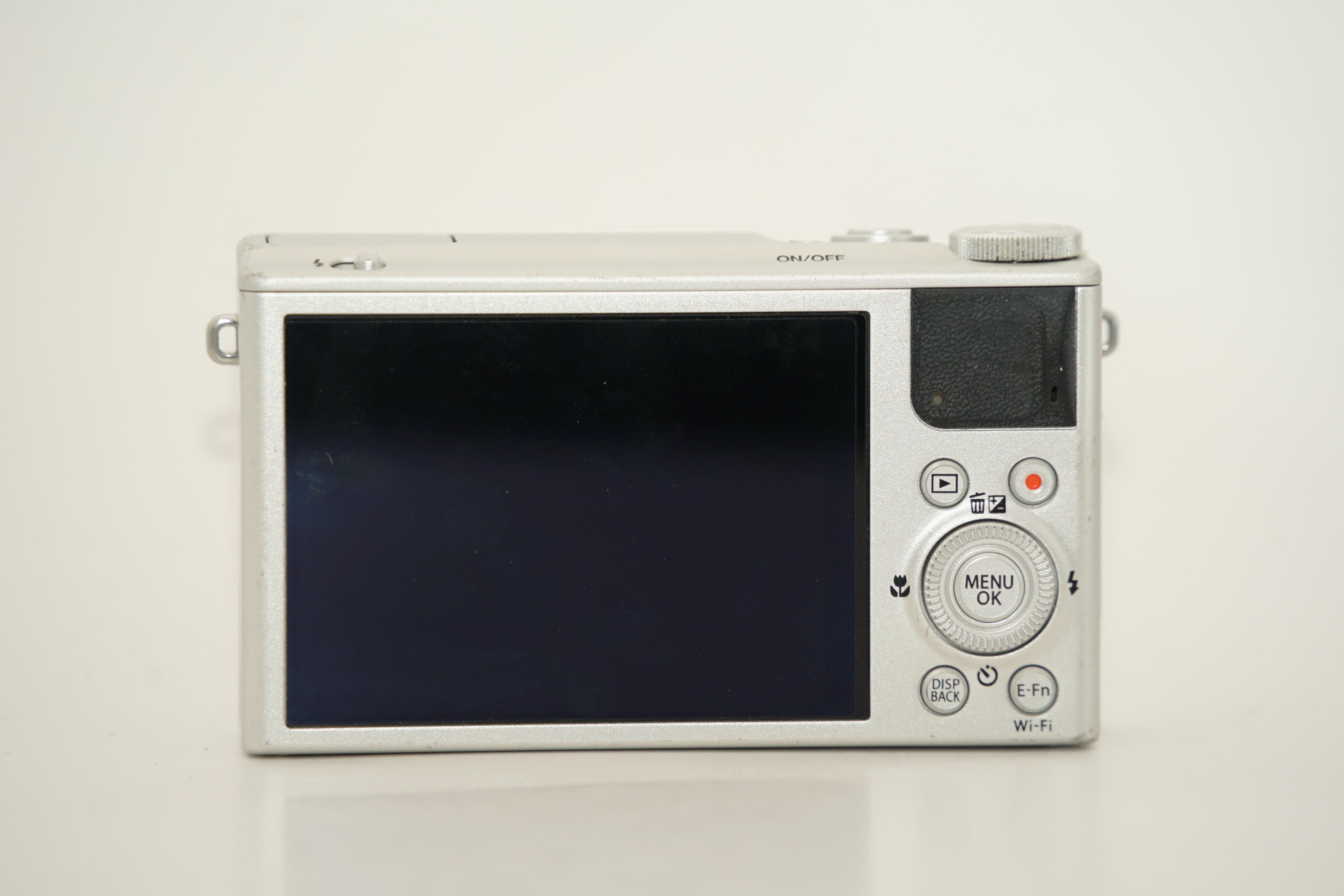 FUJIFILM XQ1 元箱 バッテリー 充電器付属