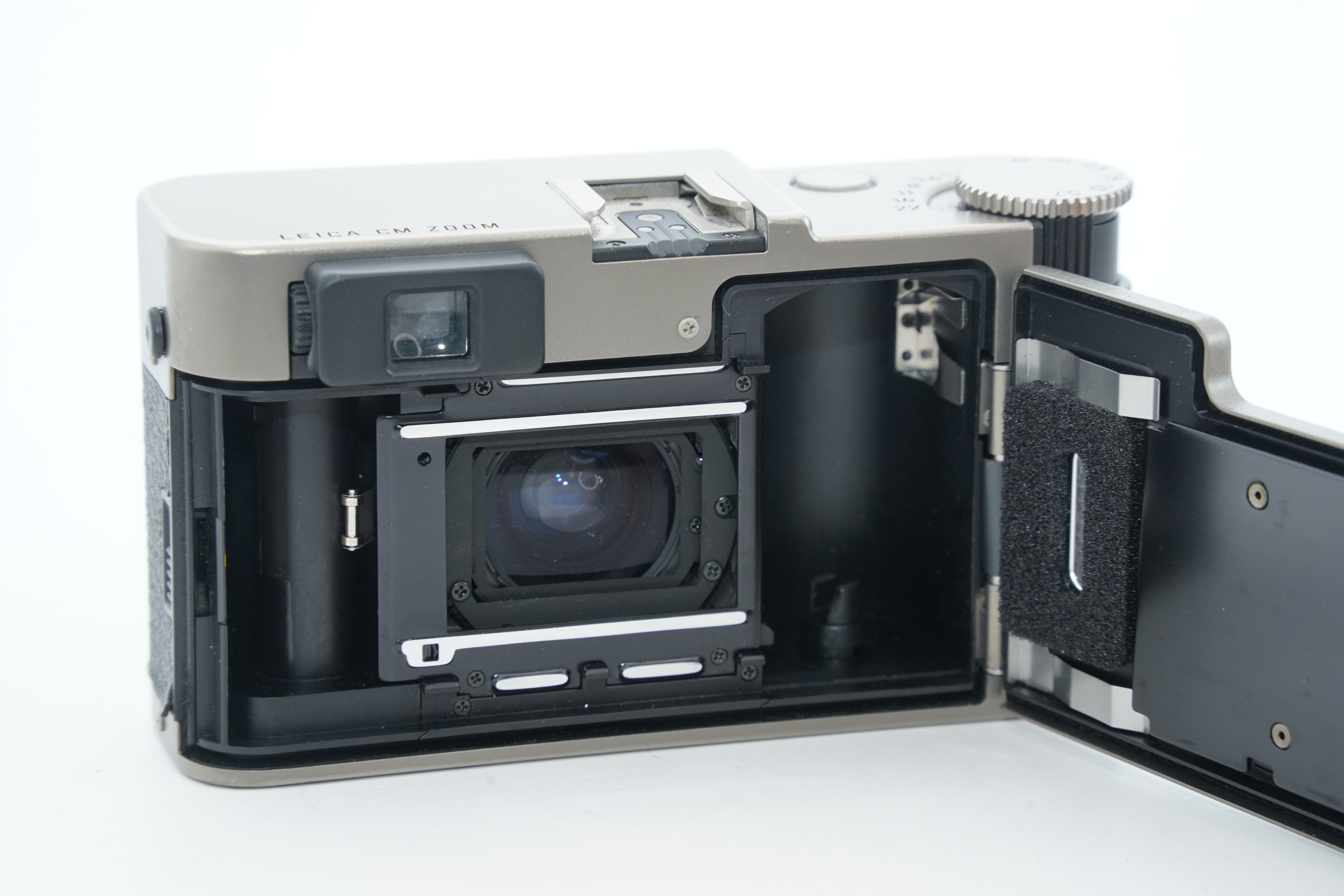 Leica CM