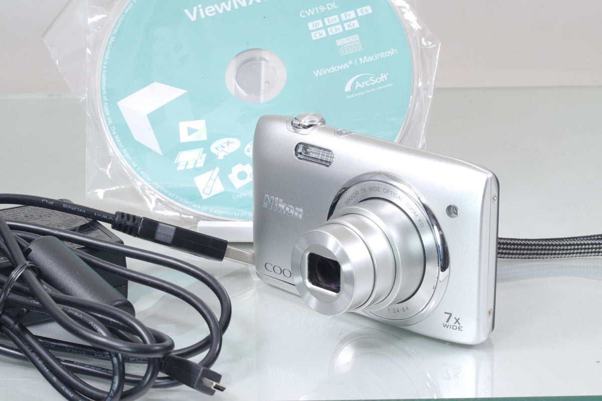 Nikon COOLPIX S3400  シルバー 充電器 その他 付き