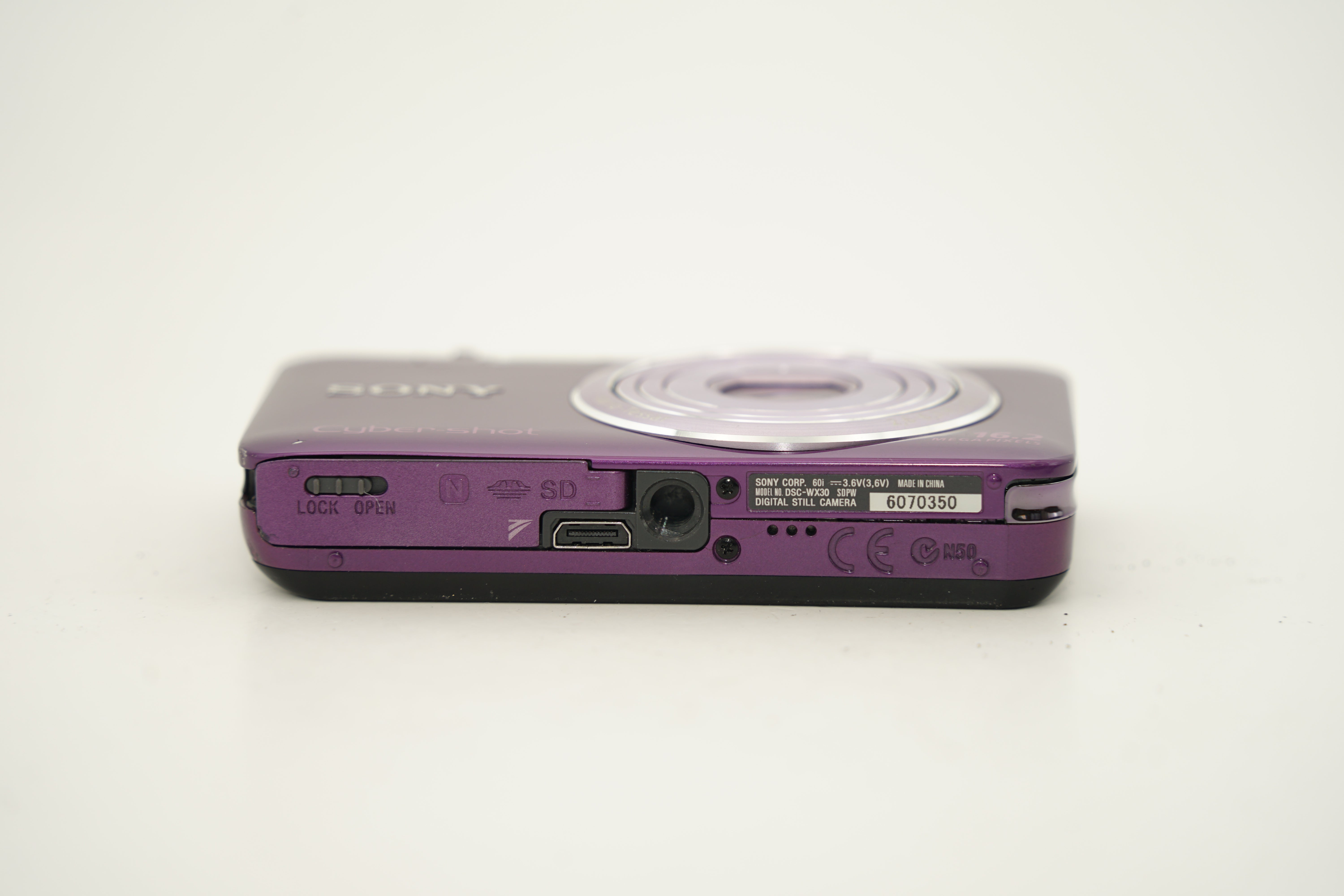 SONY Cyber-shot DSC-WX30 パープル 動作確認済み 箱付き SONY Cyber-shot DSC-WX30 ﾊﾟｰﾌﾟﾙ バッテリー付属