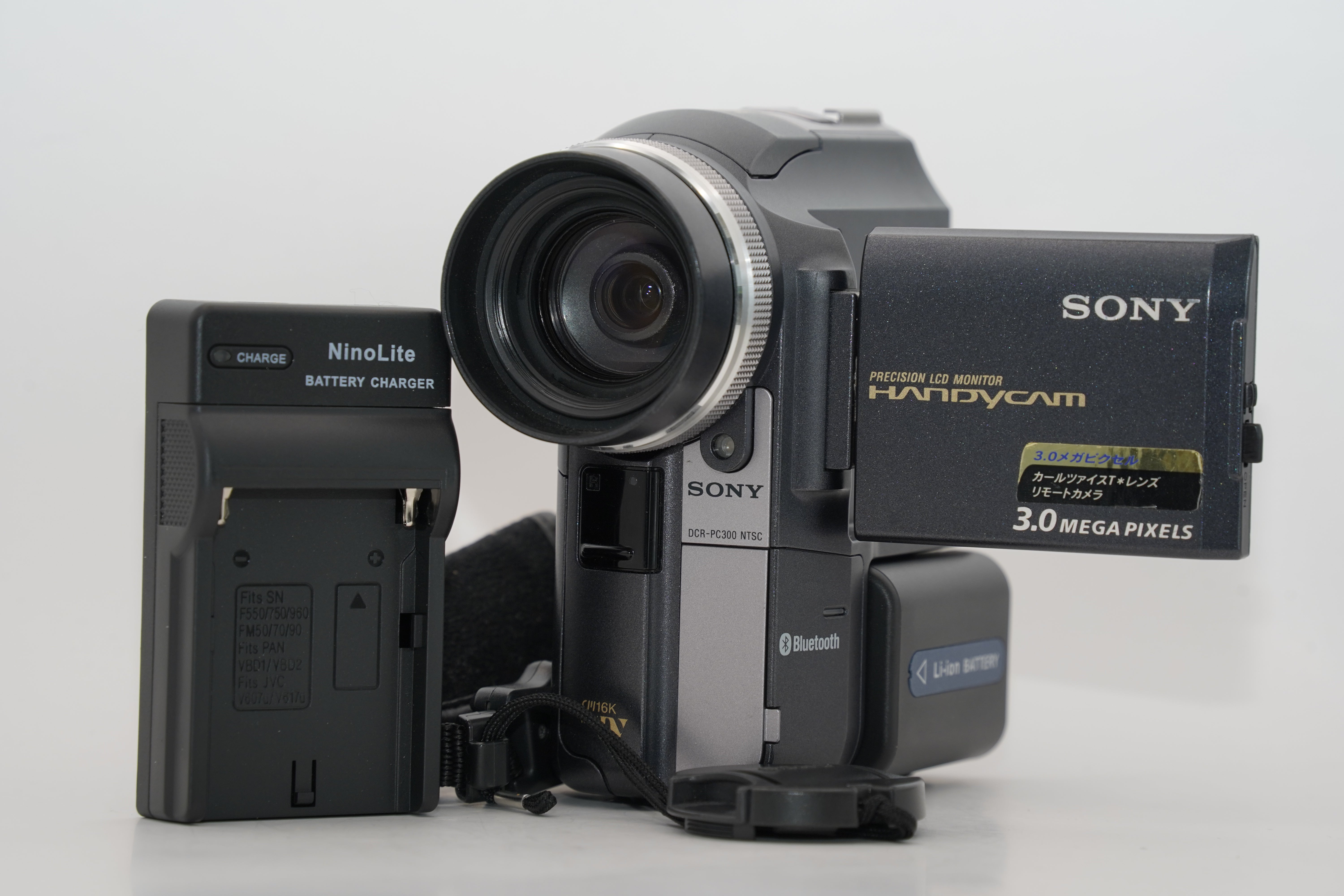 カメラ SONY Handycam DCR-PC300K ビデオカメラ