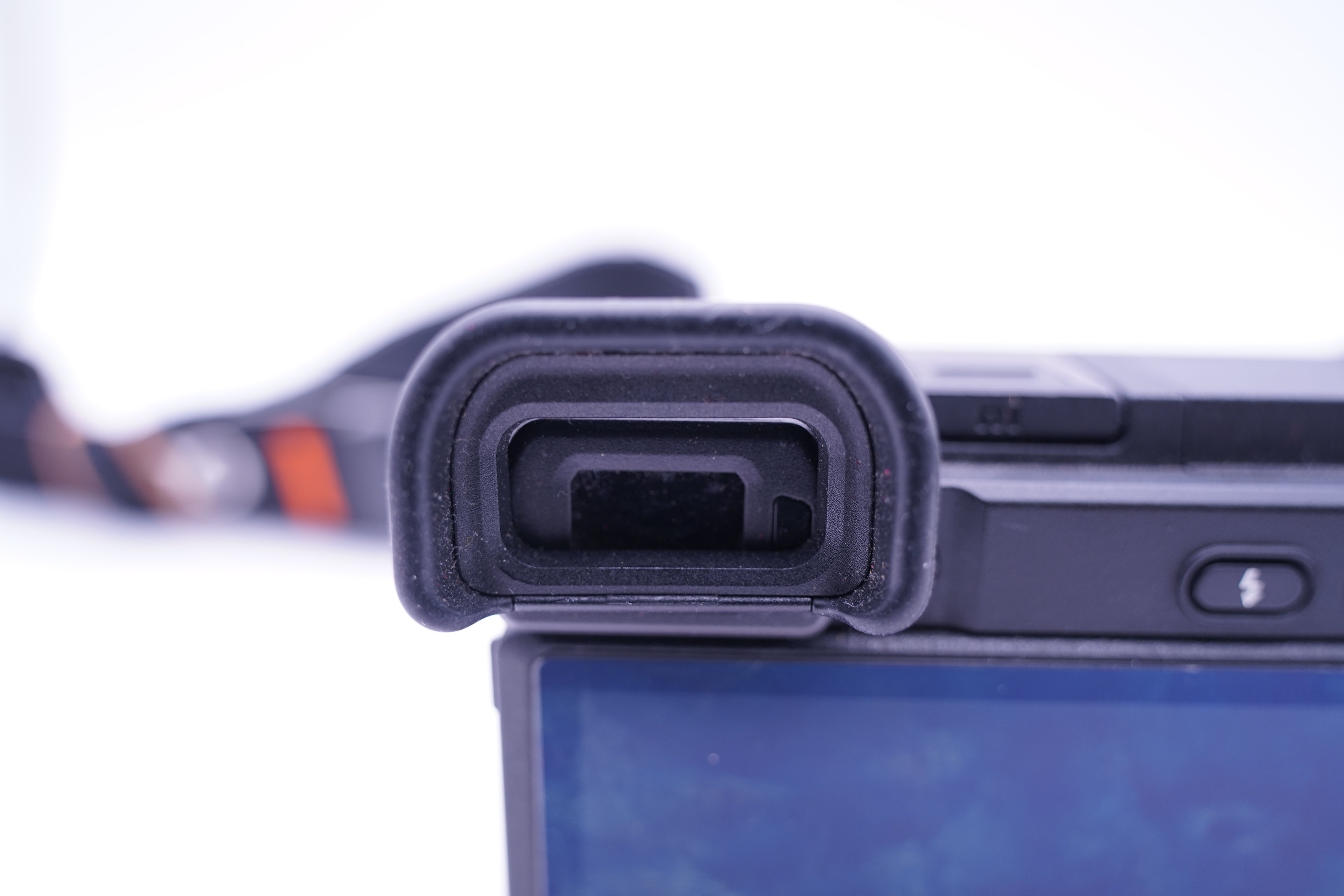 SONY α6400 18-135mm F3.5-5.6 OSS レンズキット